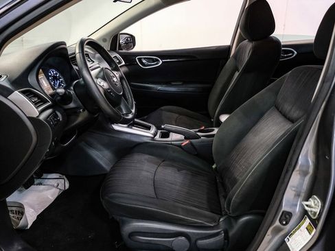 Used 2019 Nissan Sentra SV FWD image 4