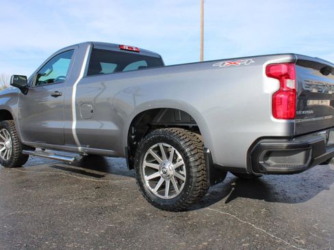 Used 2021 Chevrolet Silverado 1500 W/T w/ WT Convenience Package AWD/4WD image 11