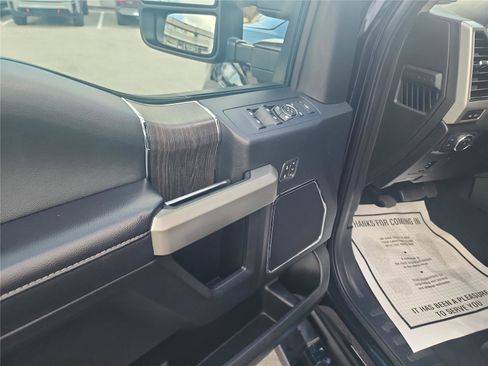 Certified 2020 Ford F250 Lariat w/ Chrome Package image 13