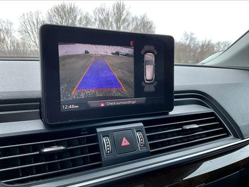 Used 2018 Audi Q5 2.0T Premium Plus w/ Premium Plus Package image 17