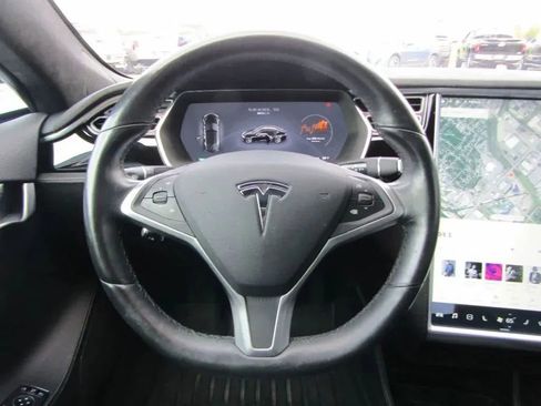 Used 2015 Tesla Model S 85D image 13