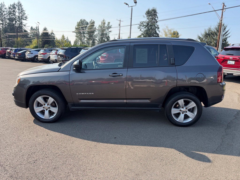 Used 2017 Jeep Compass Sport w/ Power Value Group AWD/4WD image 8