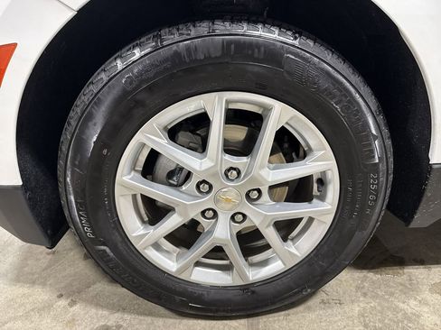 Used 2024 Chevrolet Equinox LT w/ LPO, Floor Liner Package image 25