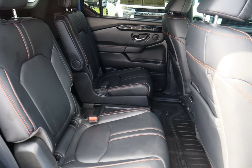 Used 2025 Honda Pilot TrailSport image 30