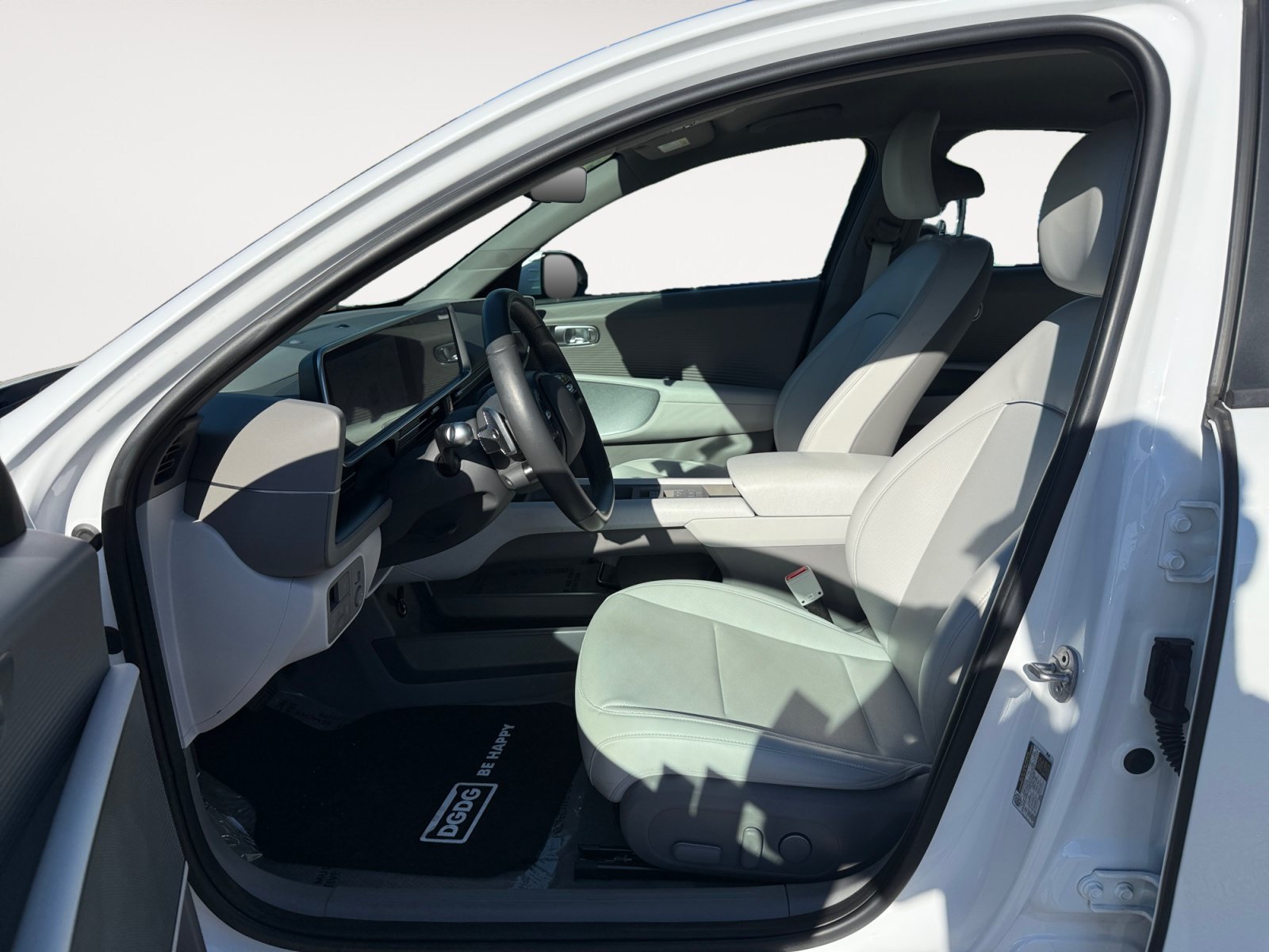 Used 2025 Hyundai Ioniq 6 SEL RWD image 10