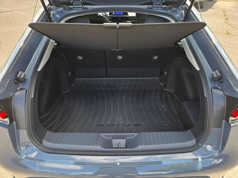 Used 2024 Toyota Prius LE AWD/4WD image 14