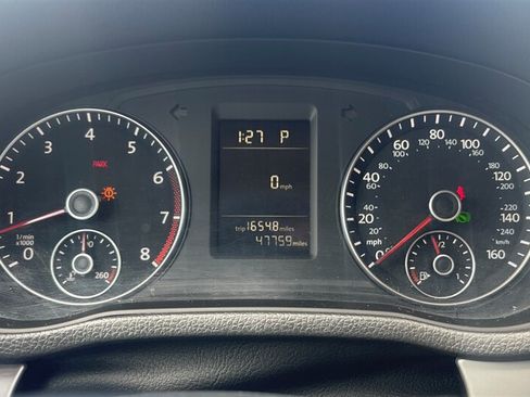 Used 2015 Volkswagen Passat 1.8T Limited Edition FWD image 11