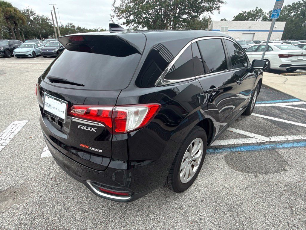 Used 2017 Acura RDX w/ Technology Package AWD/4WD image 8