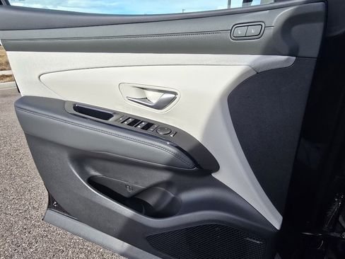 New 2026 Hyundai Tucson Limited image 17