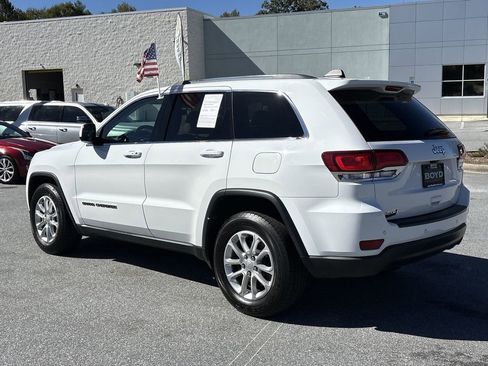 Used 2021 Jeep Grand Cherokee Laredo image 8