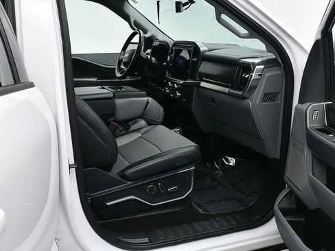 Used 2021 Ford F150 Lariat w/ Equipment Group 501A Mid image 11