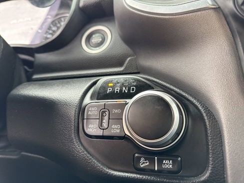 Used 2022 RAM 1500 Big Horn AWD/4WD image 16