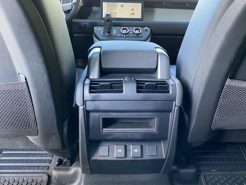 Used 2023 Land Rover Defender 110 X-Dynamic SE image 30