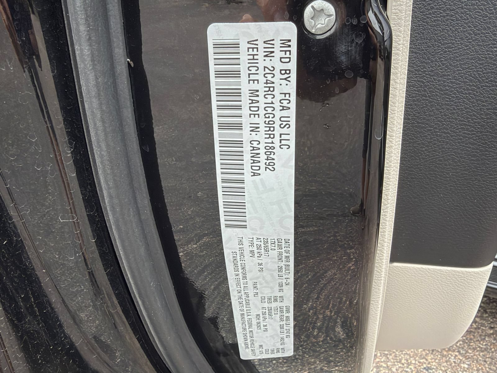 Used 2024 Chrysler Voyager LX FWD image 31