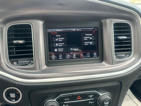 Used 2021 Dodge Charger SXT w/ Leather Interior Group RWD image 46