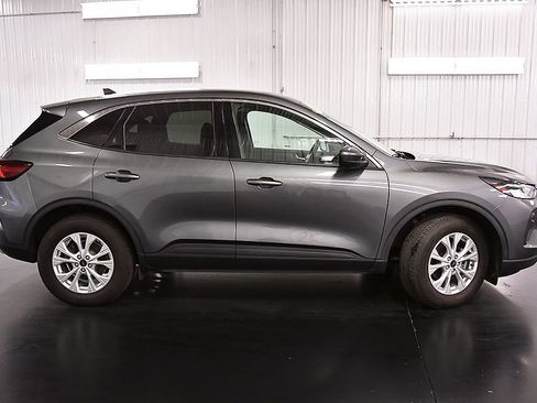 Used 2023 Ford Escape Active w/ Tech Pack #2 AWD/4WD image 7