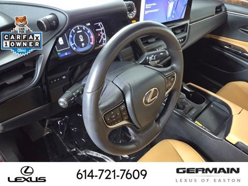 Certified 2025 Lexus ES 350 w/ Premium Package FWD image 17
