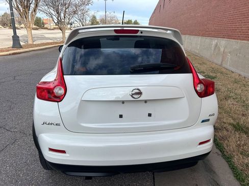 Used 2014 Nissan Juke S AWD/4WD image 3