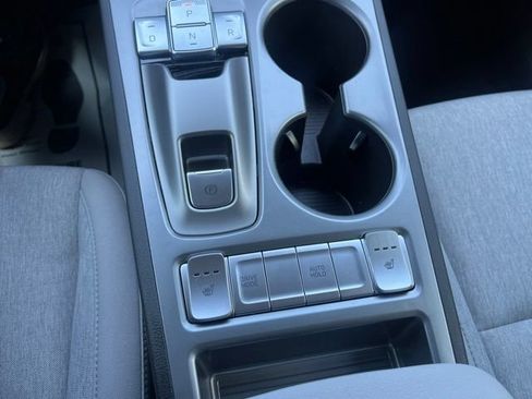 Used 2023 Hyundai Kona SE FWD image 21