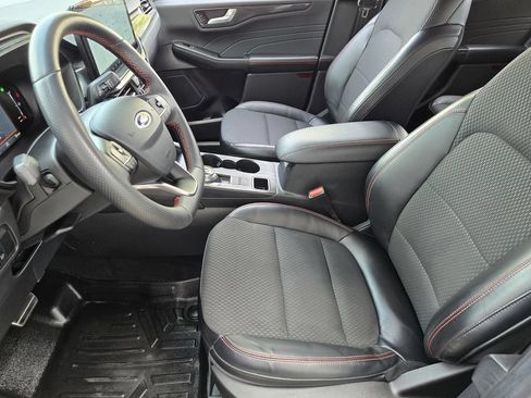 Used 2023 Ford Escape ST-Line w/ Tech Pack #1 FWD image 9