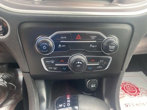 Used 2022 Dodge Charger SXT w/ Leather Interior Group image 22