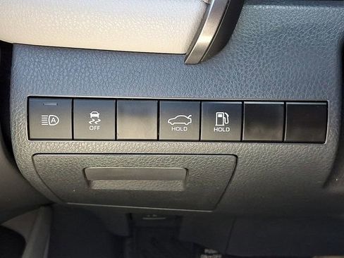 Used 2022 Toyota Camry LE image 25