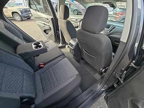 Used 2022 Chevrolet Equinox LT image 30
