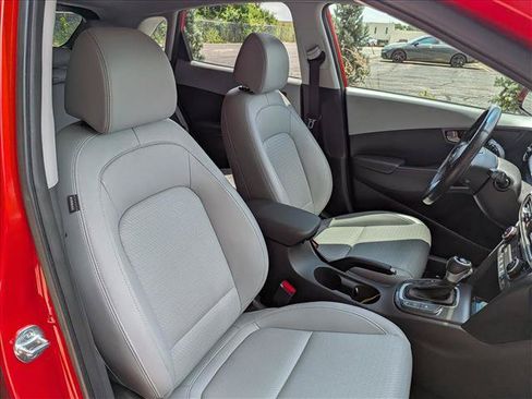 Used 2019 Hyundai Kona Ultimate FWD image 12