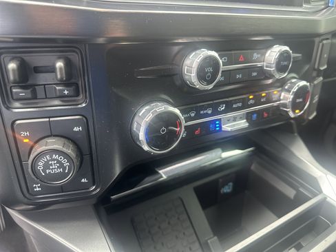 Used 2025 Ford F250 Lariat w/ Lariat Ultimate Package AWD/4WD image 39