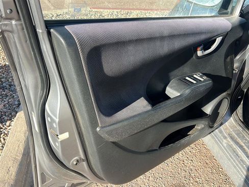 Used 2010 Honda Fit Sport image 16