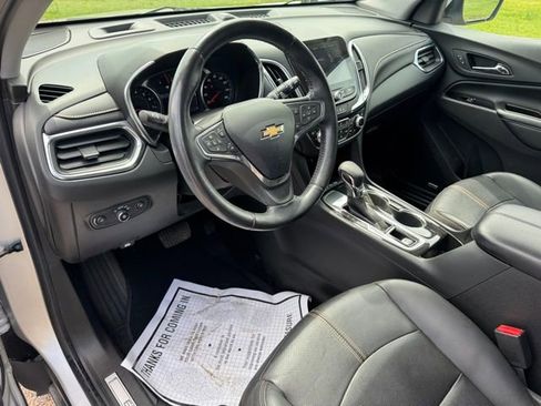 Used 2022 Chevrolet Equinox Premier FWD image 16