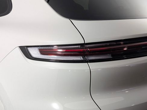 New 2026 Porsche Cayenne image 16