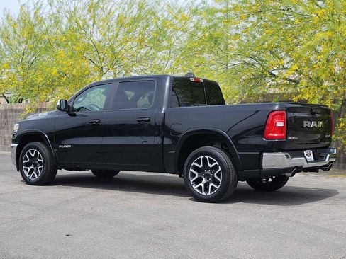 Used 2025 RAM 1500 Laramie AWD/4WD image 7