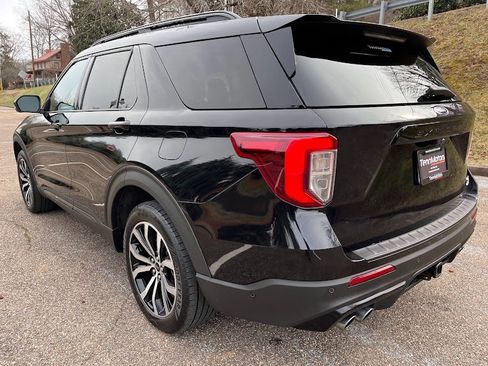 Used 2020 Ford Explorer ST w/ Premium Technology Package image 37