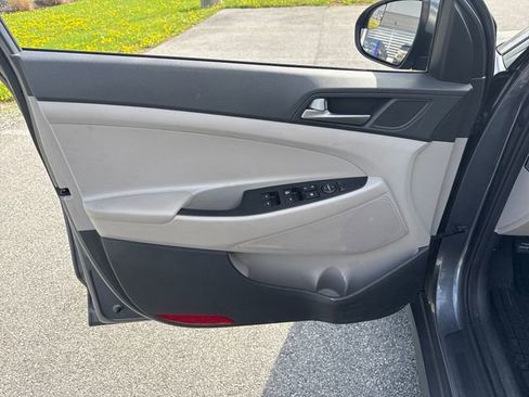 Used 2018 Hyundai Tucson SE image 22