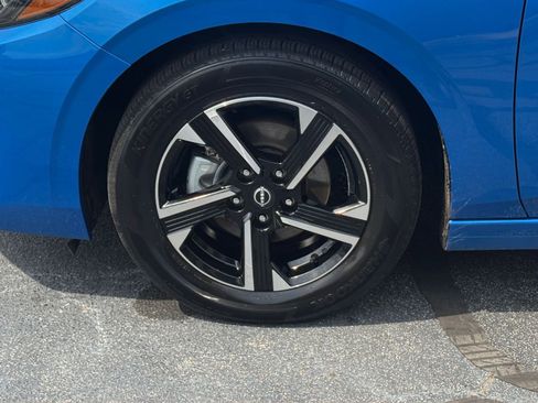 Used 2025 Nissan Sentra SV FWD image 29