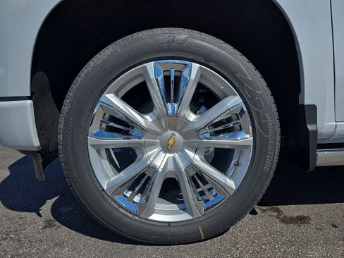 New 2026 Chevrolet Silverado 1500 High Country AWD/4WD image 28