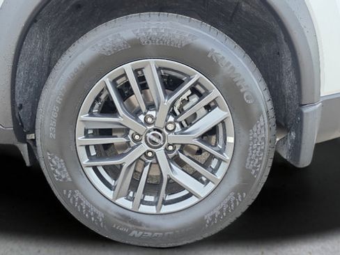 Certified 2026 Nissan Rogue SV FWD image 46