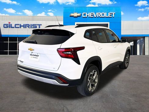 New 2026 Chevrolet Trax LT FWD image 8