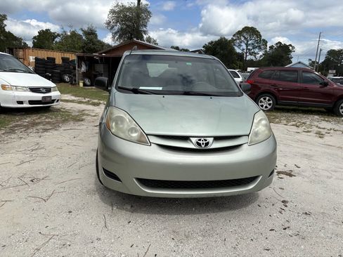 Used 2006 Toyota Sienna CE image 6