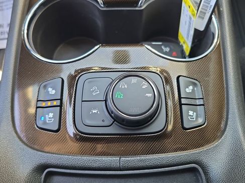 Certified 2023 GMC Acadia AT4 w/ Technology Package AWD/4WD image 25