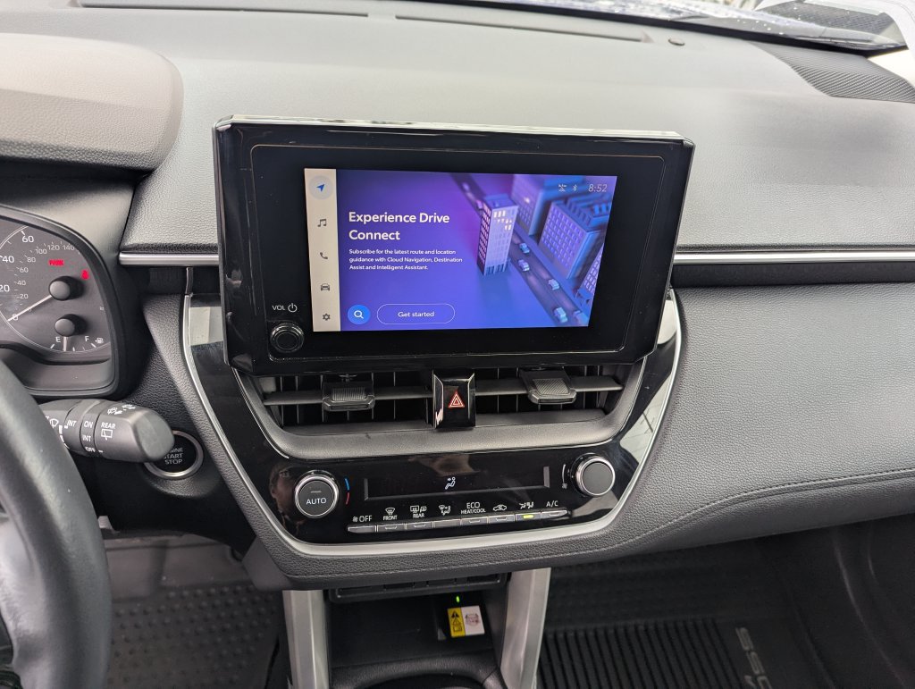 Used 2023 Toyota Corolla Cross LE AWD/4WD image 16