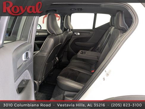 Used 2021 Volvo XC40 T5 R-Design w/ Climate Package AWD/4WD image 15
