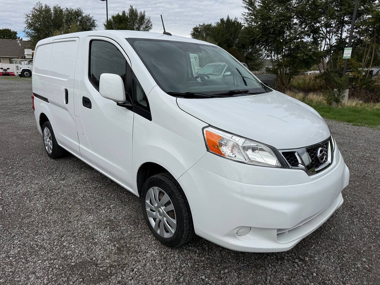 Used 2020 Nissan NV200 SV FWD image 1