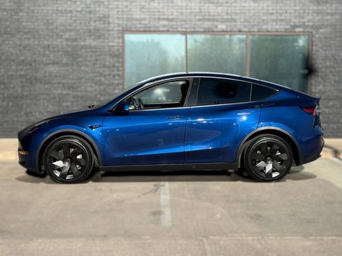 Used 2023 Tesla Model Y Long Range AWD/4WD image 15