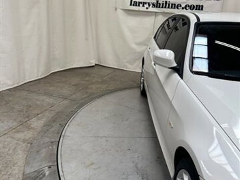 Used 2011 BMW 328i Sedan image 9