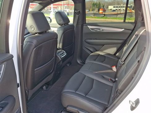 Certified 2023 Cadillac XT6 Luxury image 8