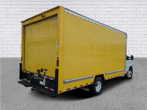 Used 2024 Ford E-350 and Econoline 350 Super Duty w/ Driver's Safety Package image 3