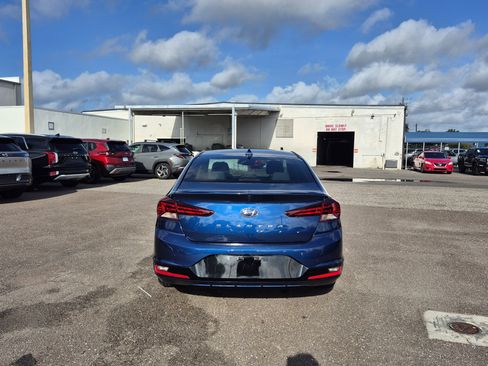 Used 2020 Hyundai Elantra Value Edition FWD image 5