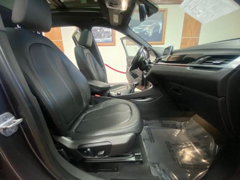 Used 2017 BMW X1 xDrive28i AWD/4WD image 18